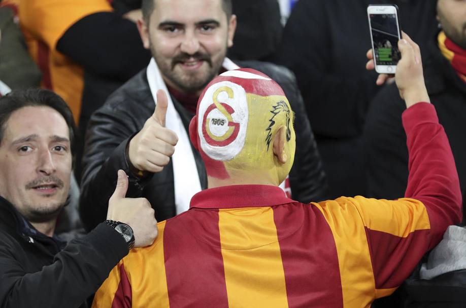 Il Galatasaray nella testa di un tifoso. Epa